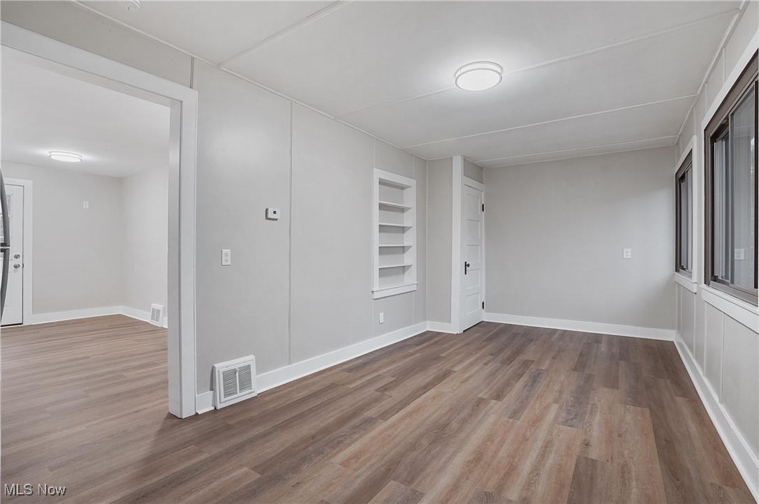 Kiwanis Lake - Residential