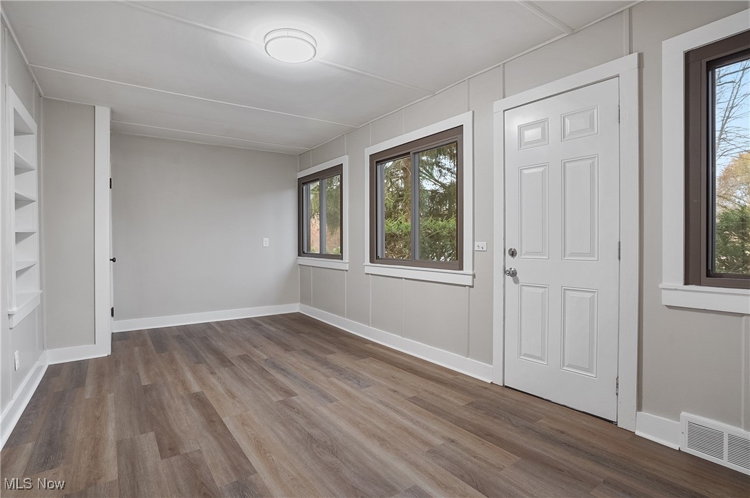 Kiwanis Lake - Residential