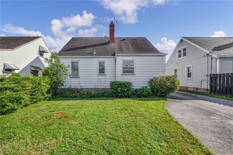 Tiny photo for 13107 Woodward Boulevard, Garfield Heights, OH 44125 (MLS # 5239615)