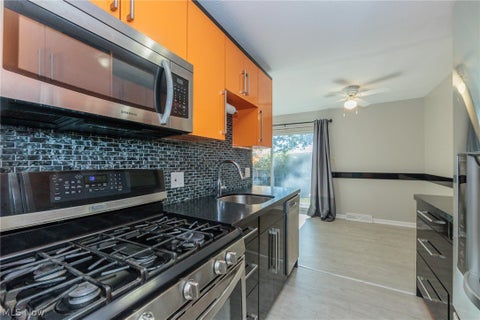 Tiny photo for 1384 Golden Gate Boulevard #D206, Mayfield Heights, OH 44124 (MLS # 5254385)