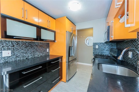 Tiny photo for 1384 Golden Gate Boulevard #D206, Mayfield Heights, OH 44124 (MLS # 5254385)