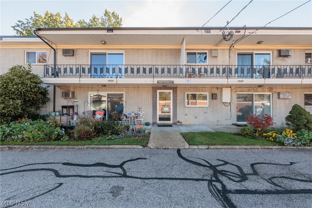 1384 Golden Gate Boulevard D206