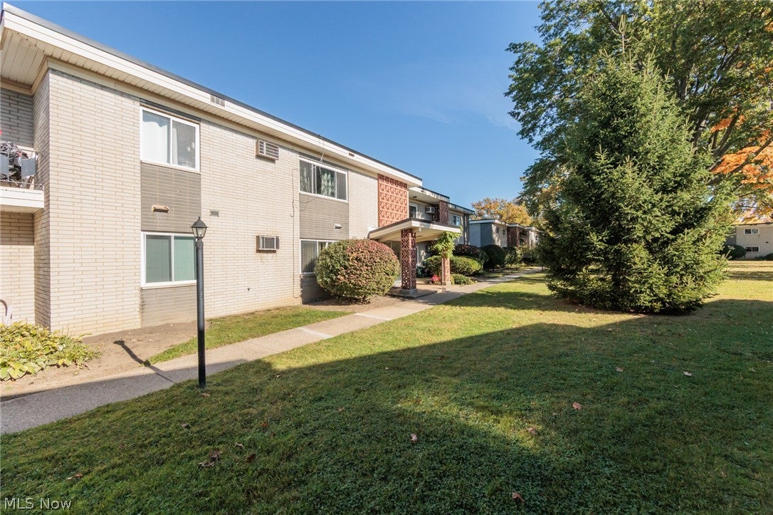 1384 Golden Gate Boulevard D206