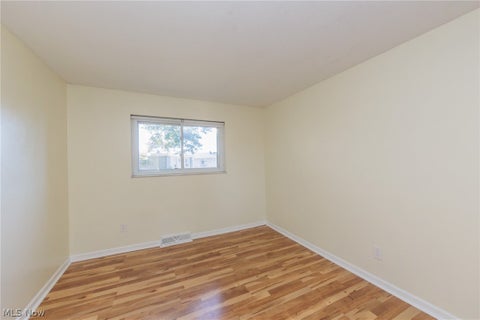 Tiny photo for 1384 Golden Gate Boulevard #D206, Mayfield Heights, OH 44124 (MLS # 5254385)