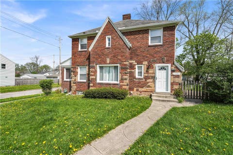 Homes For Sale - 17303 Invermere Avenue<br/> Cleveland, OH 44128