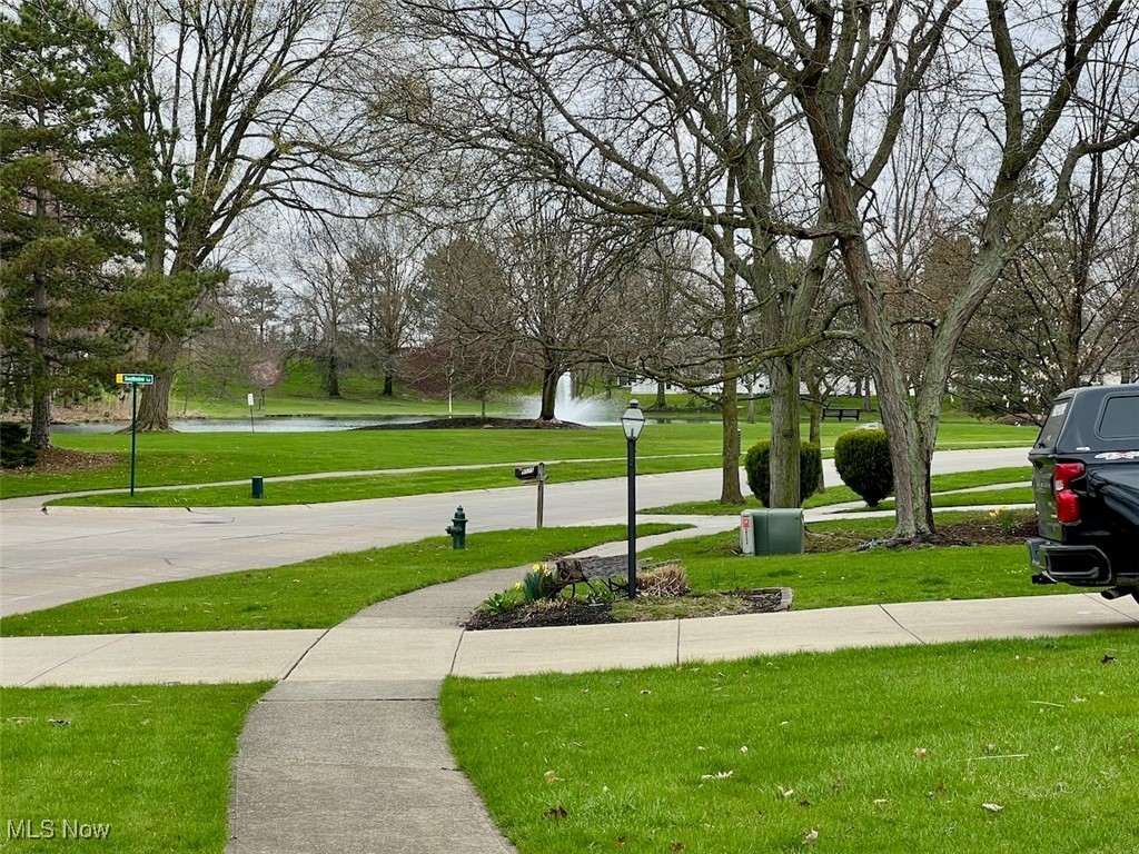 9619 Huntington Park Drive, Strongsville, Ohio image 24