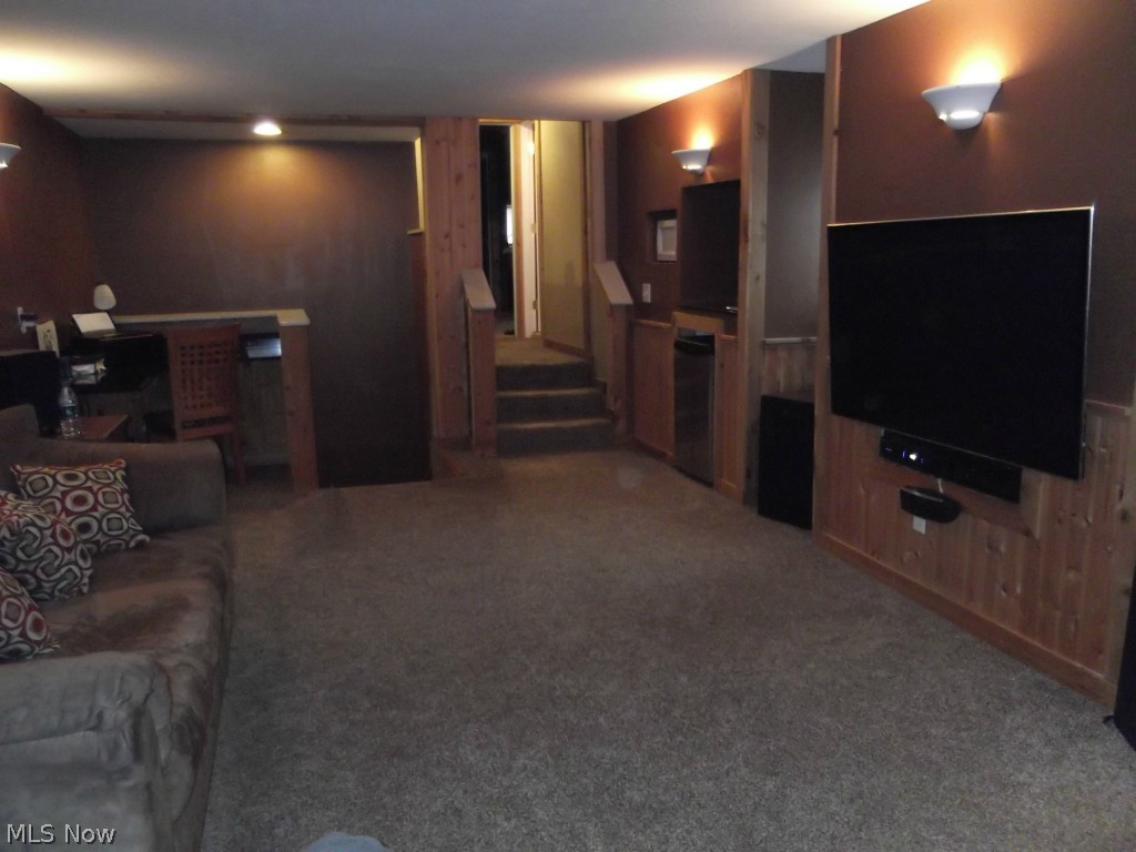 Village/Hartville - Residential