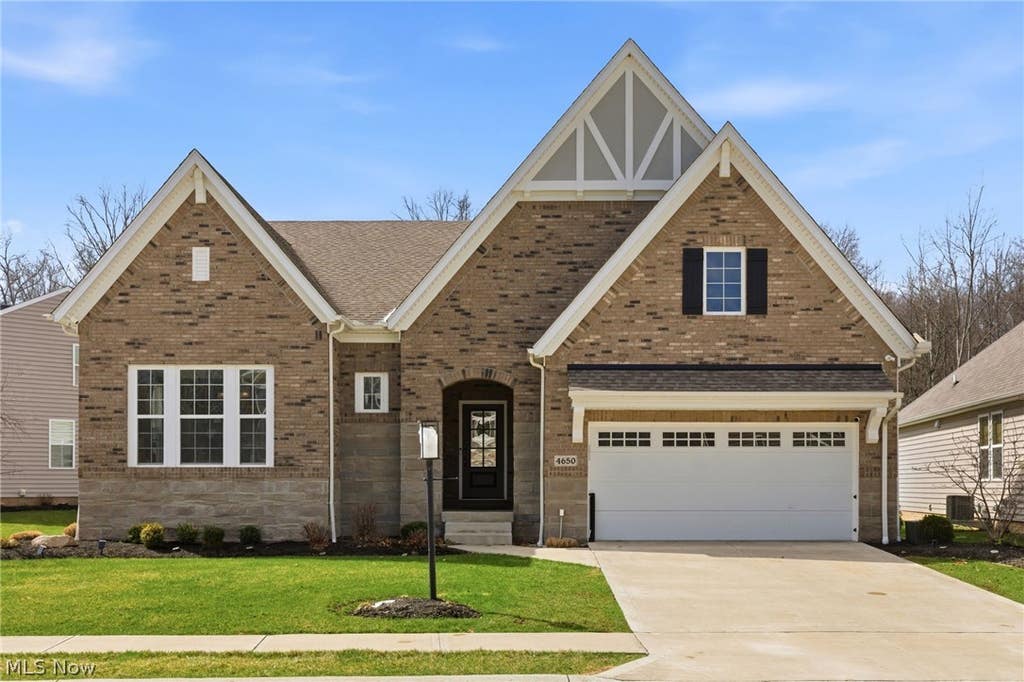 Photo of 4650 Crocker Woods Lane, Westlake, OH 44145 (MLS # 5226403)