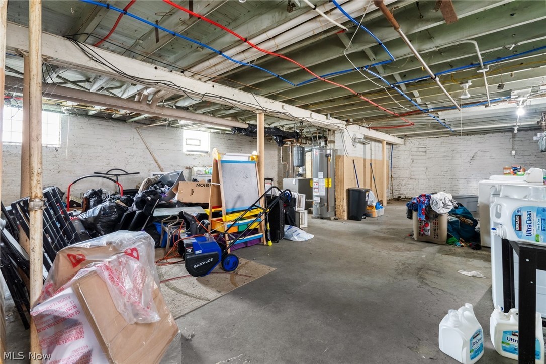 Washington Park Blvd - Residential Income