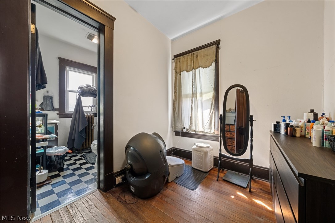 Washington Park Blvd - Residential Income