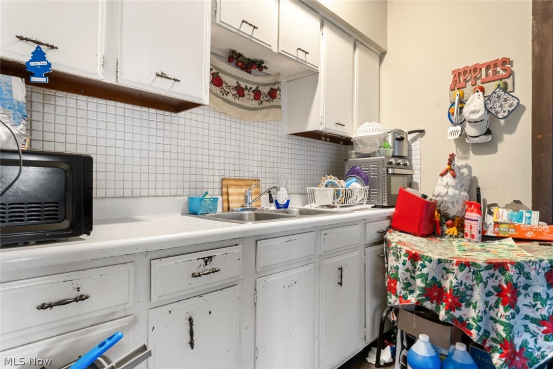 Washington Park Blvd - Residential Income