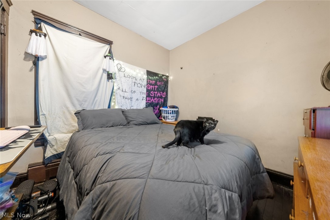 Washington Park Blvd - Residential Income