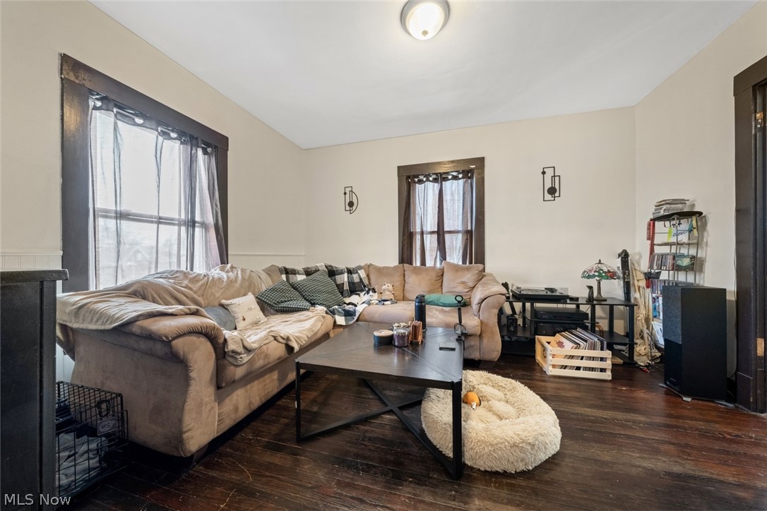 Washington Park Blvd - Residential Income