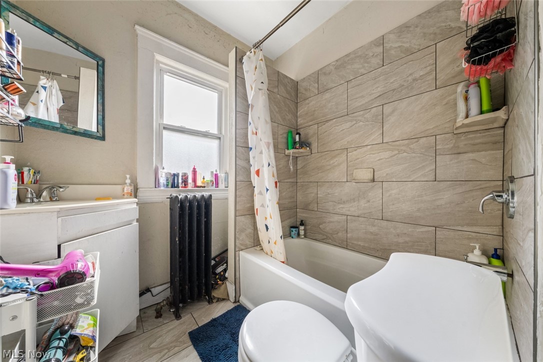 Washington Park Blvd - Residential Income