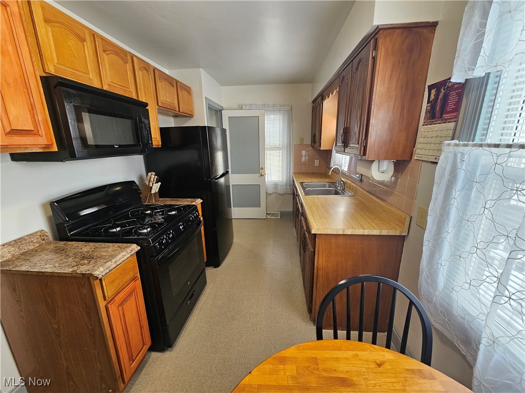 1285 Atlantic Street, Warren, Ohio image 13