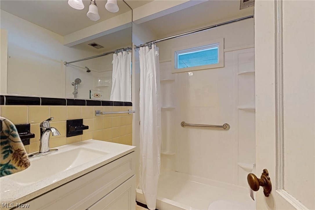 Transit Park 02 - Residential Lease