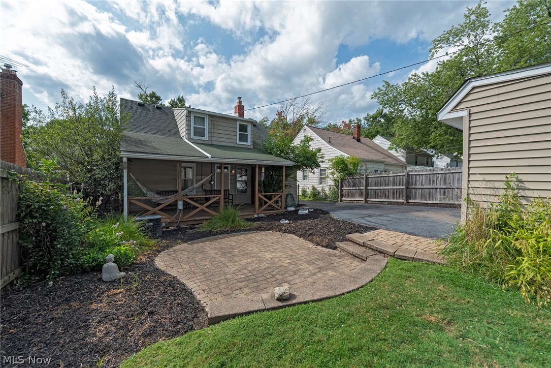 Transit Park 02 - Residential Lease