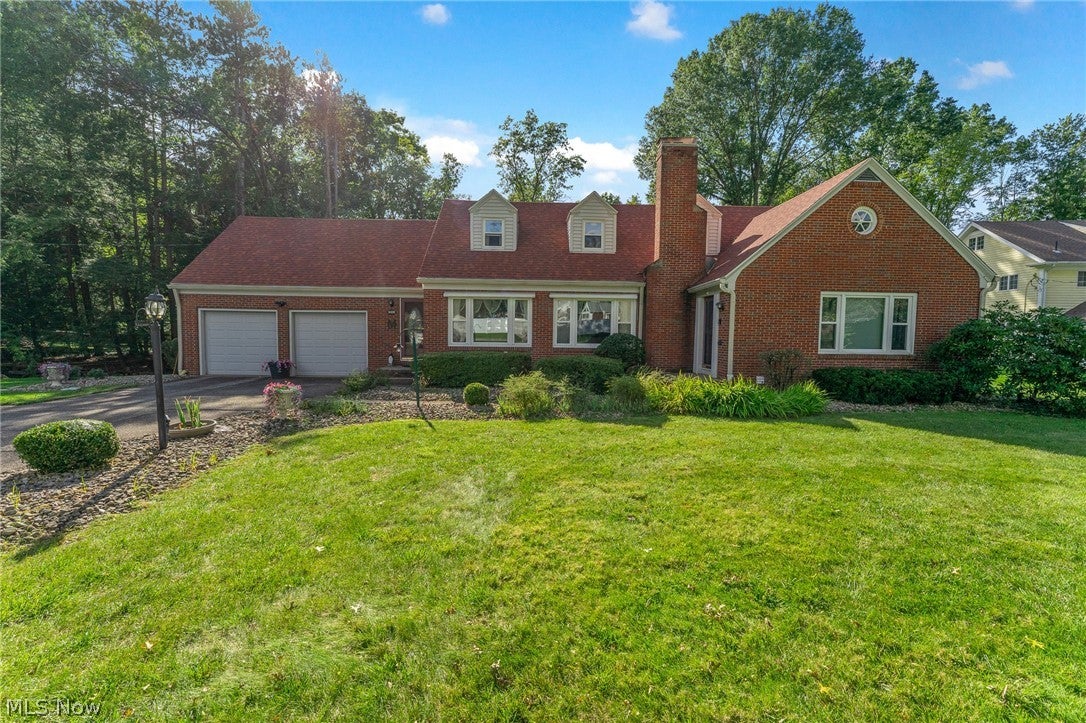 6128 Lundy Lane