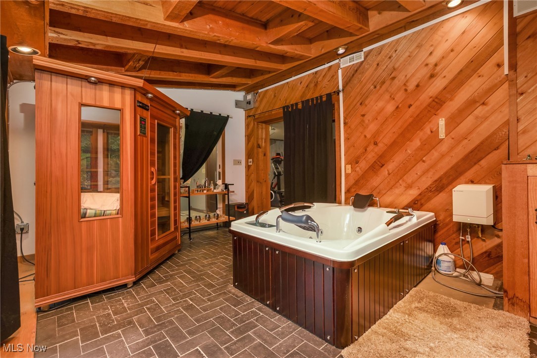 2015 Dunzweiler Drive, Zanesville, Ohio image 31