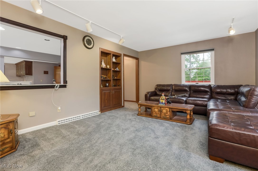 2015 Dunzweiler Drive, Zanesville, Ohio image 13