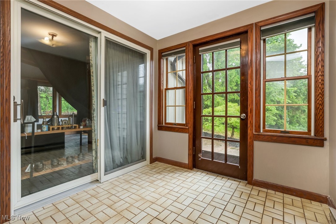 2015 Dunzweiler Drive, Zanesville, Ohio image 33