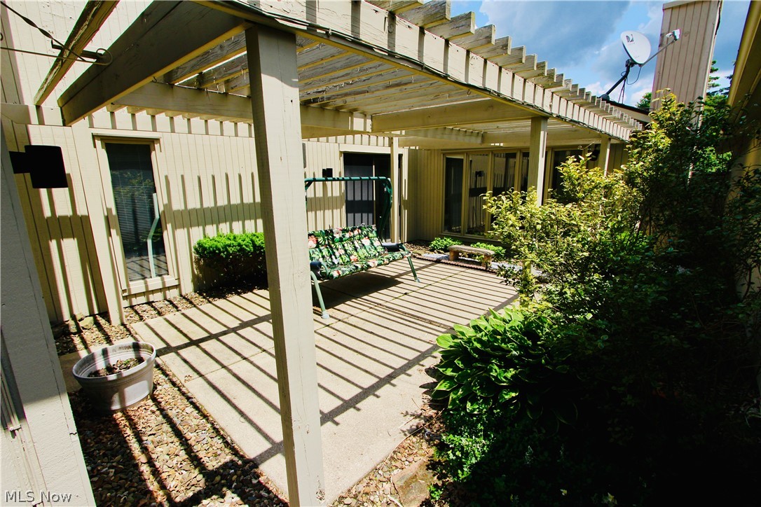 Meadows Condo - Residential