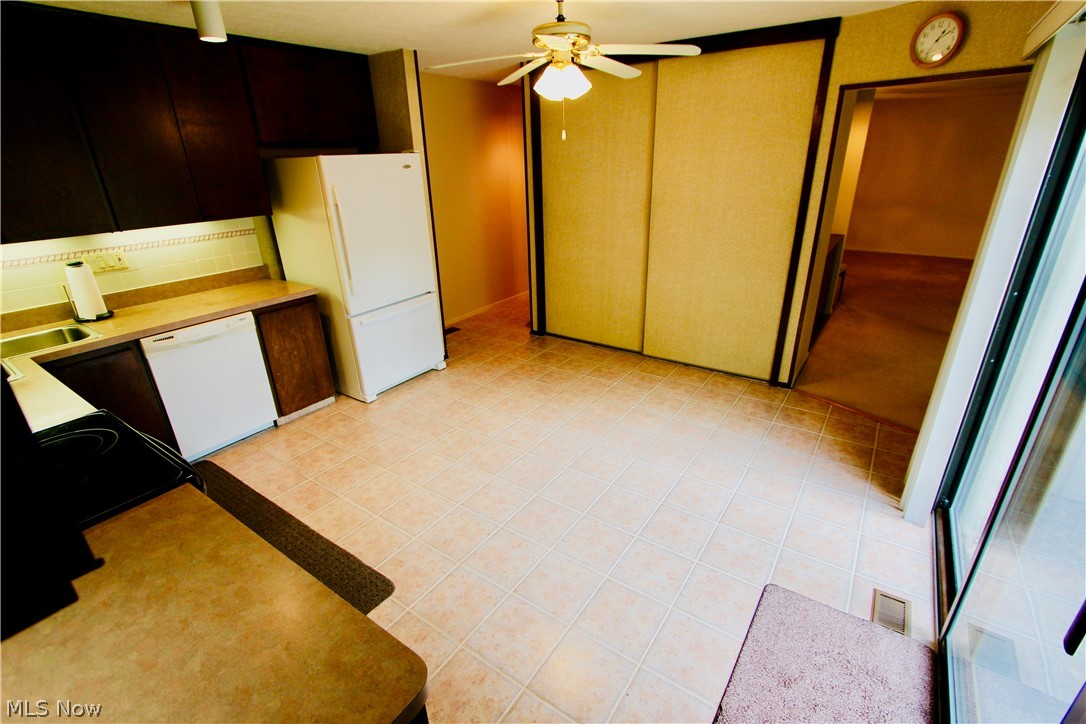 Meadows Condo - Residential