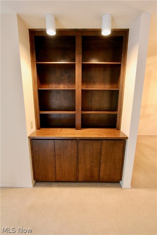 Meadows Condo - Residential