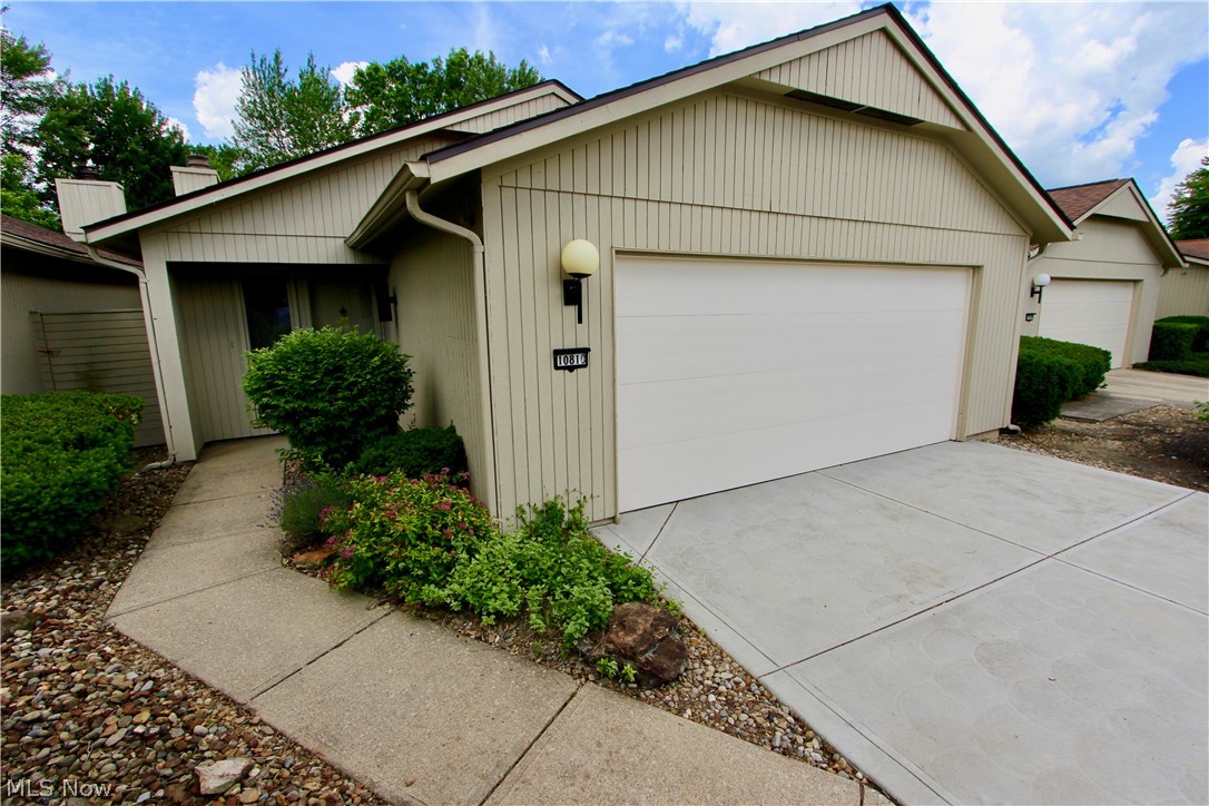 Meadows Condo - Residential