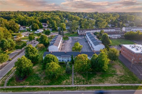 10540 Ravenna Road A-13 Twinsburg, OH 44087