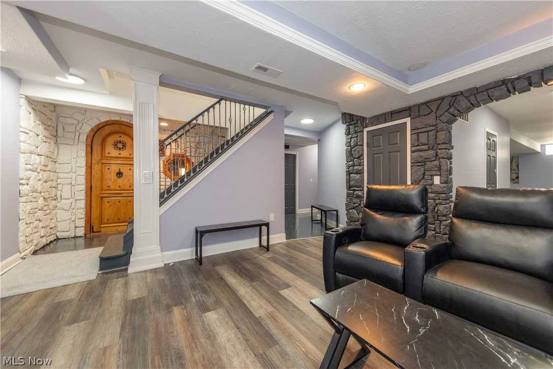 Brook Hollow Preserve - Residential