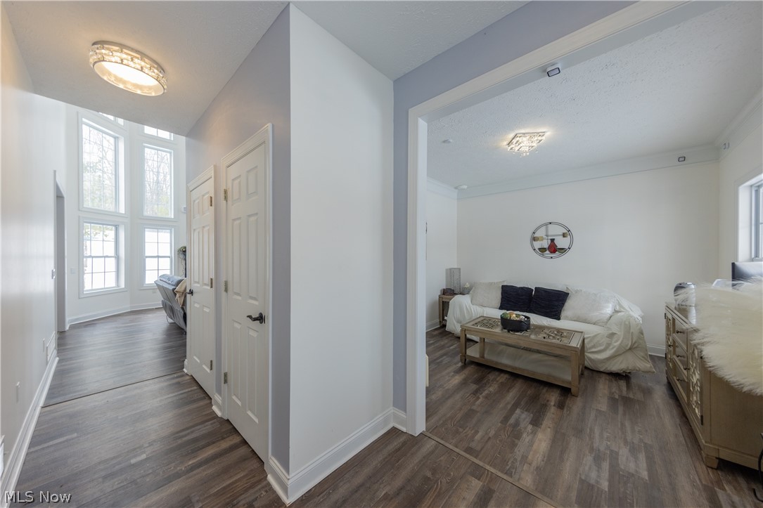 Brook Hollow Preserve - Residential