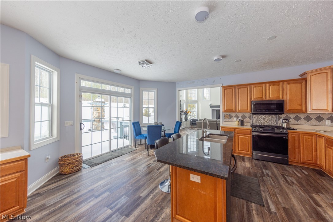 Brook Hollow Preserve - Residential