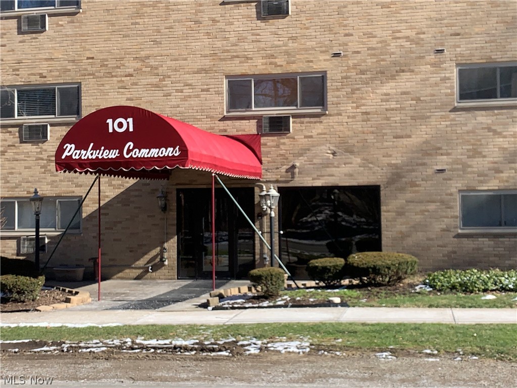 Fairview Commons Condo - Residential