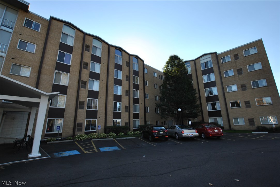 Kings Path Condo - Residential