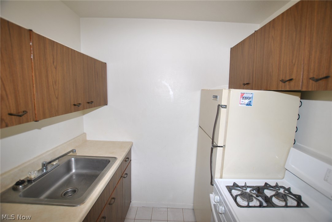 Kings Path Condo - Residential