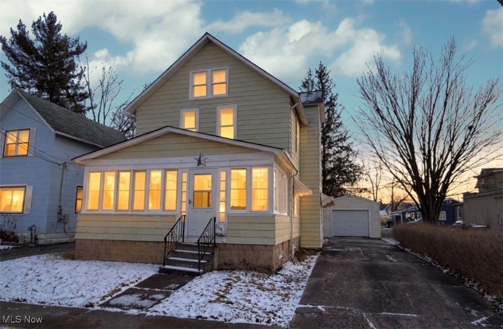 Photo of 294 16th Street, Elyria, OH 44035 (MLS # 5181074)