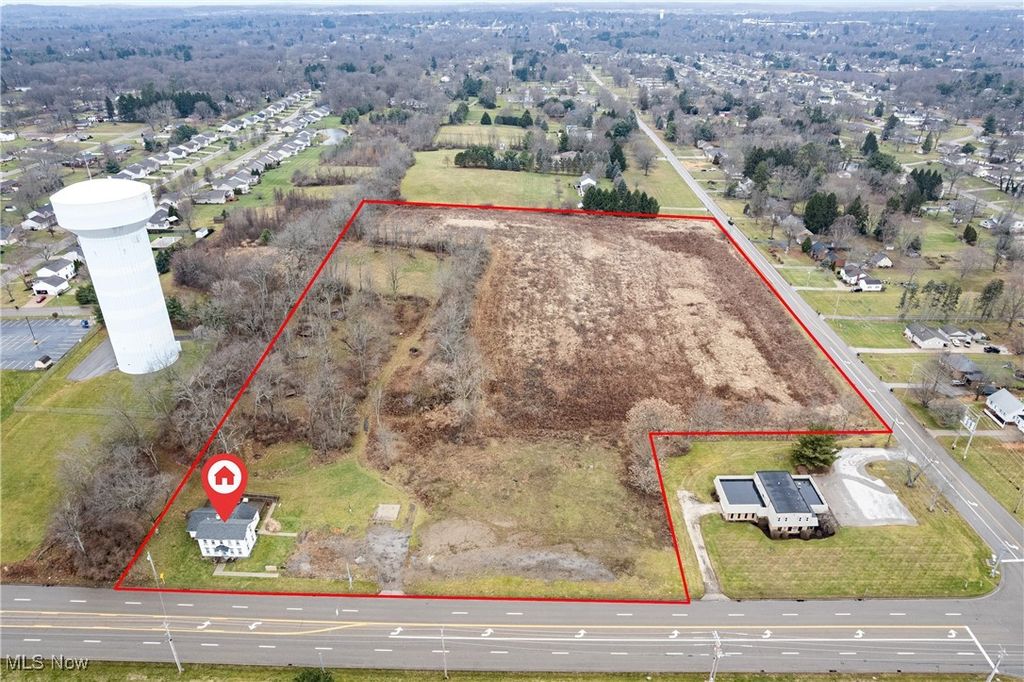 Photo of 5901 Market Avenue N, Canton, OH 44721 (MLS # 5180016)