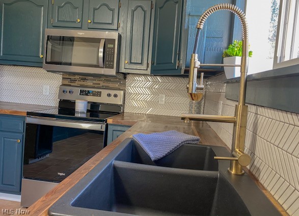 Main image without alt text