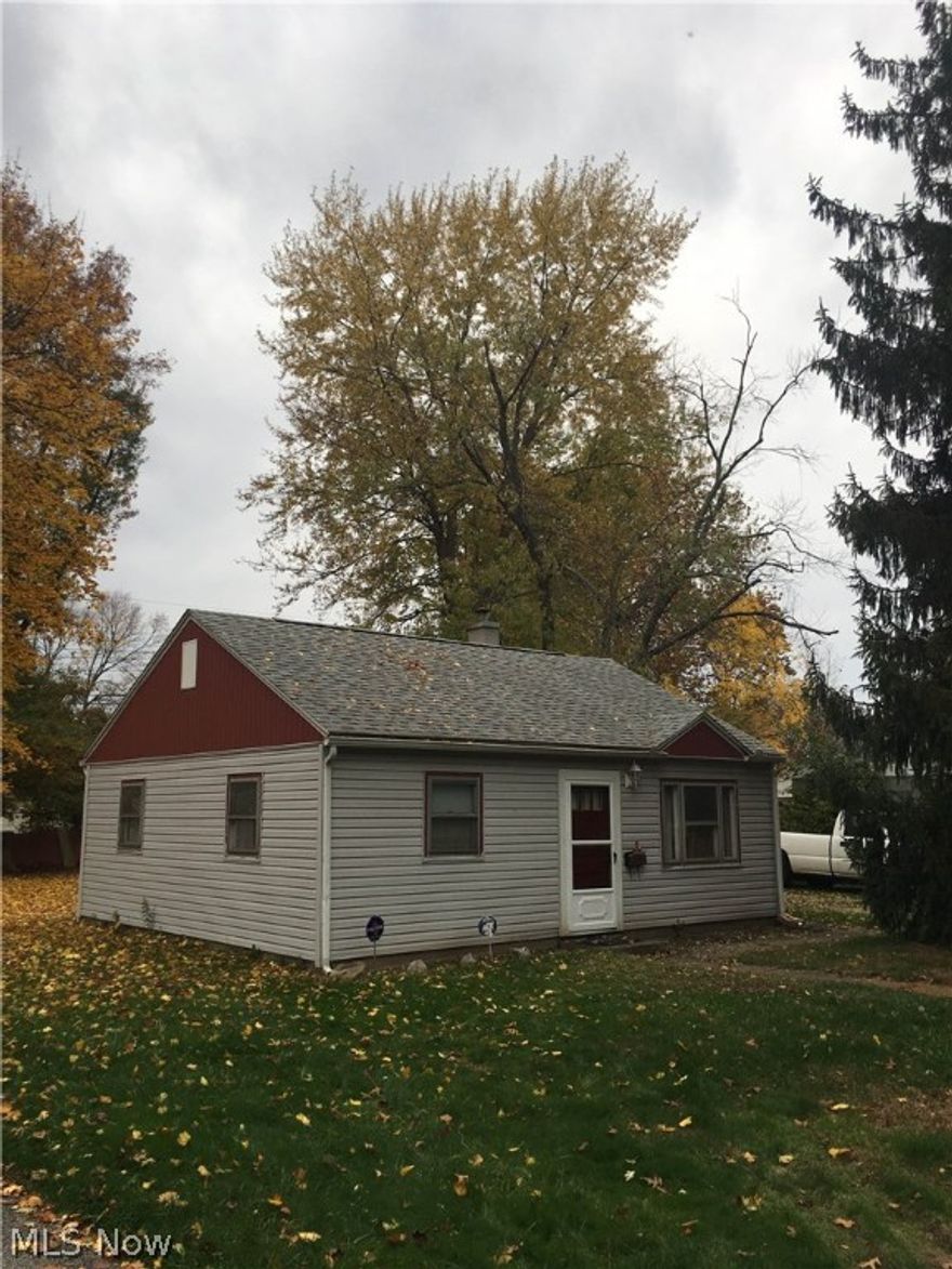 Awesome investment opportunity! Ranch on a slab with some big updates in the past 5 years - new furnace, new roof on both house and garage, new vinyl siding. Good sized mostly fenced in backyard. Bring your design eye to bring this house back to life! Could be a fantastic flip or steady rental.  Motivated seller!