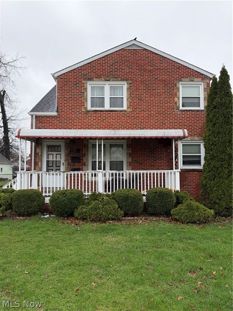 Multifamily For Sale - 654 E 240 Street<br/> Euclid, OH 44123