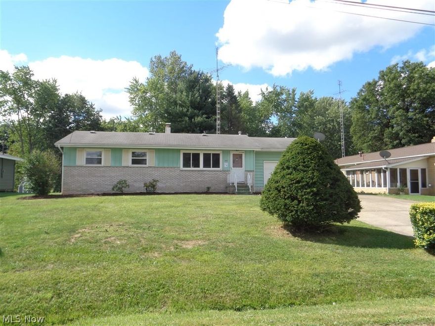 Great Ranch with hardwood floors in living room and dining room. Newer windows throughout. Tons of storage. Lower level has rec room, fourth bedroom,  bath, bonus room and utility room. Much Bigger than what it looks like on exterior. Garage is a two car tandem-fully paneled and heated. Three season sunroom. Wonderful yard also.
This is a Fannie Mae HomePath property. Addendums can be printed from the MLS. “First Time Buyers, complete the HomePath Ready Buyer homeownership course on Homepath. Attach certificate to offer and request up to 3% closing cost assistance. Check HomePath Site for more details or ask me. Restrictions apply.”