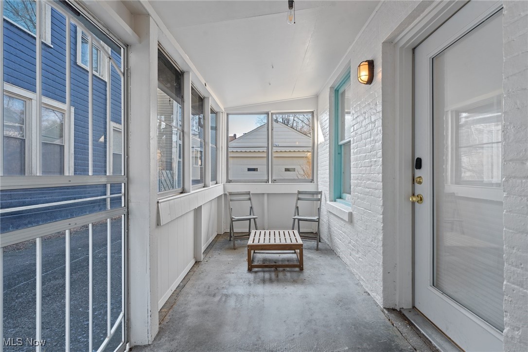 Cleveland, Ohio 44113, United States, 3 Bedrooms Bedrooms, ,1 BathroomBathrooms,Residential,Active,84798