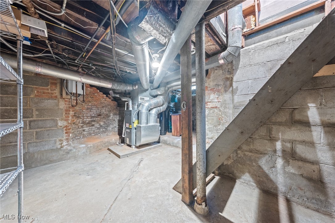 Cleveland, Ohio 44113, United States, 3 Bedrooms Bedrooms, ,1 BathroomBathrooms,Residential,Active,84798