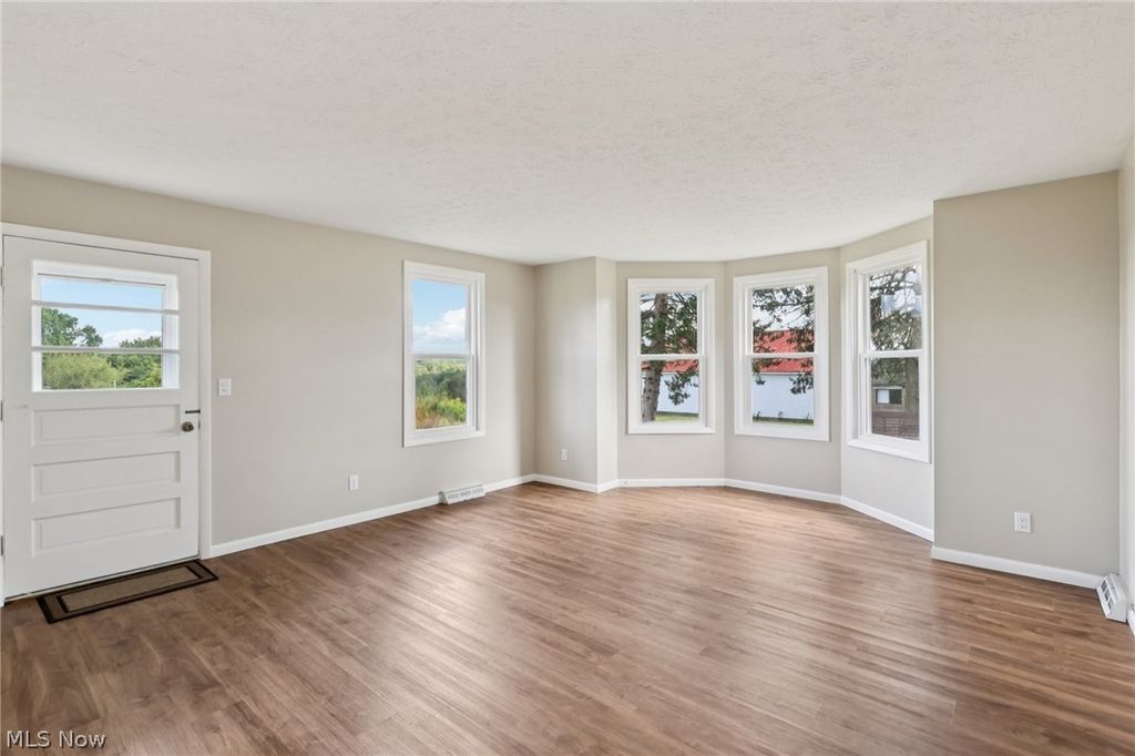 Photo of 16441 Bieri Rd Rd, Marshallville, OH 44645 (MLS # 5202188)