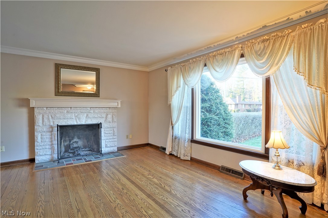 Gorge Falls - Residential