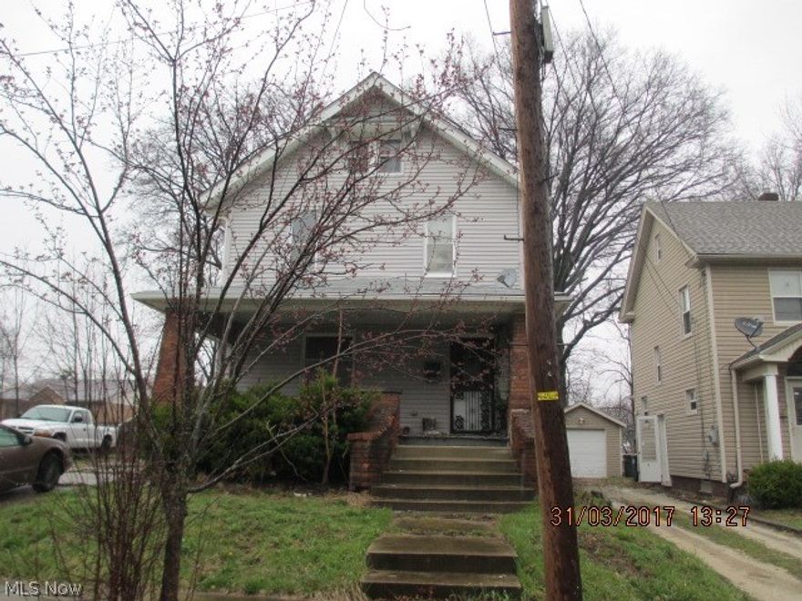 Spacious West Akron Colonial Home with plenty of potential! Would make a great starter or investment rental! Near Freeways and Bus Lines. Property is to be Sold AS-IS, Seller has no reports or disclosures. Buyer is responsible for due diligence in researching all taxes, assessments, and any other with appropriate authority. Seller does not pay for inspections, warranties, repair, surveys. Agents see broker remarks for Offer instructions and requirements.