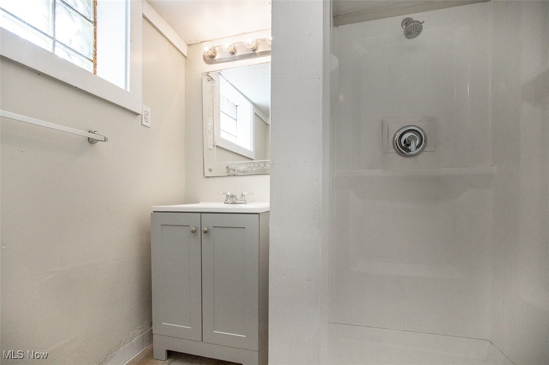 Cranwood Land Companys 02 - Residential Lease