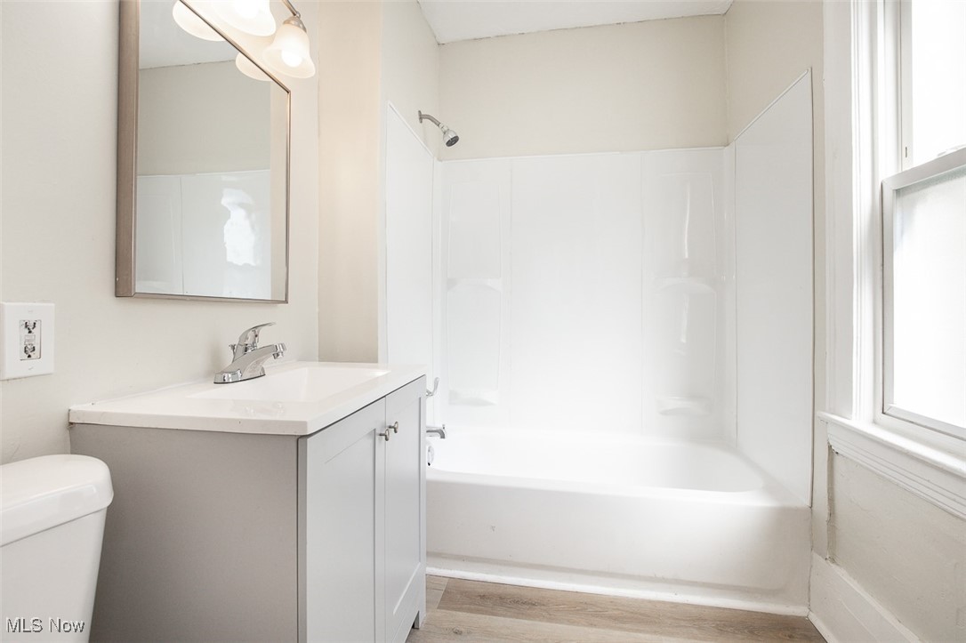 Cranwood Land Companys 02 - Residential Lease