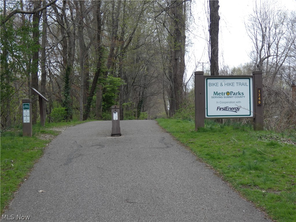 Middlebury Heights - Residential